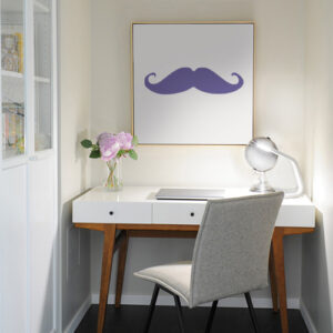 Sticker adhésif moustache violette pour déco de cadre de bureau