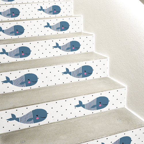 Stickers autocollants motifs baleines pour enfants collés sur des contremarches en béton