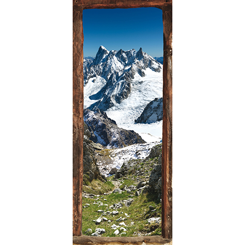 Adhésif collable pour porte avec vue sur la montagne dans les Alpes au milieu des la neige et de l'herbe fraîche du printemps pâturage haute montagne