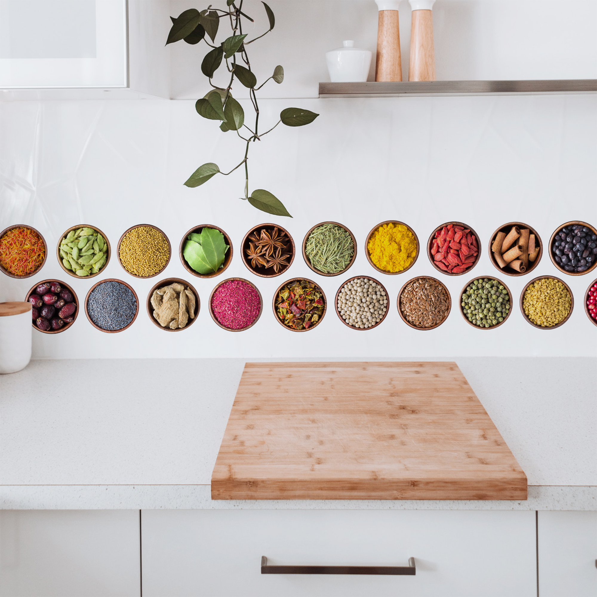 Sticker Epices du monde collés sur le mur d'une cuisine